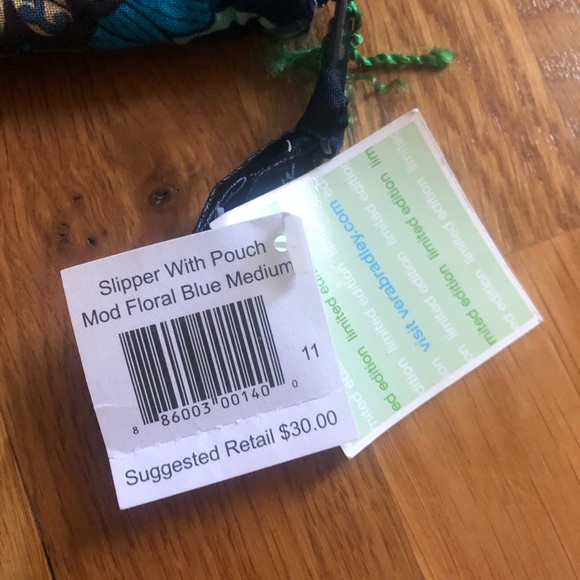 Vera Bradley Travel Essentials Bundle - Picture 11 of 16